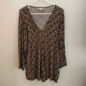 Three-quarter sleeve shirt